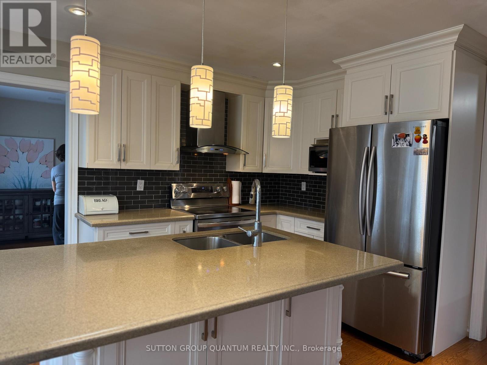 1516 Stoneybrook Trail, Oakville, Ontario  L6M 2R3 - Photo 3 - W12603496