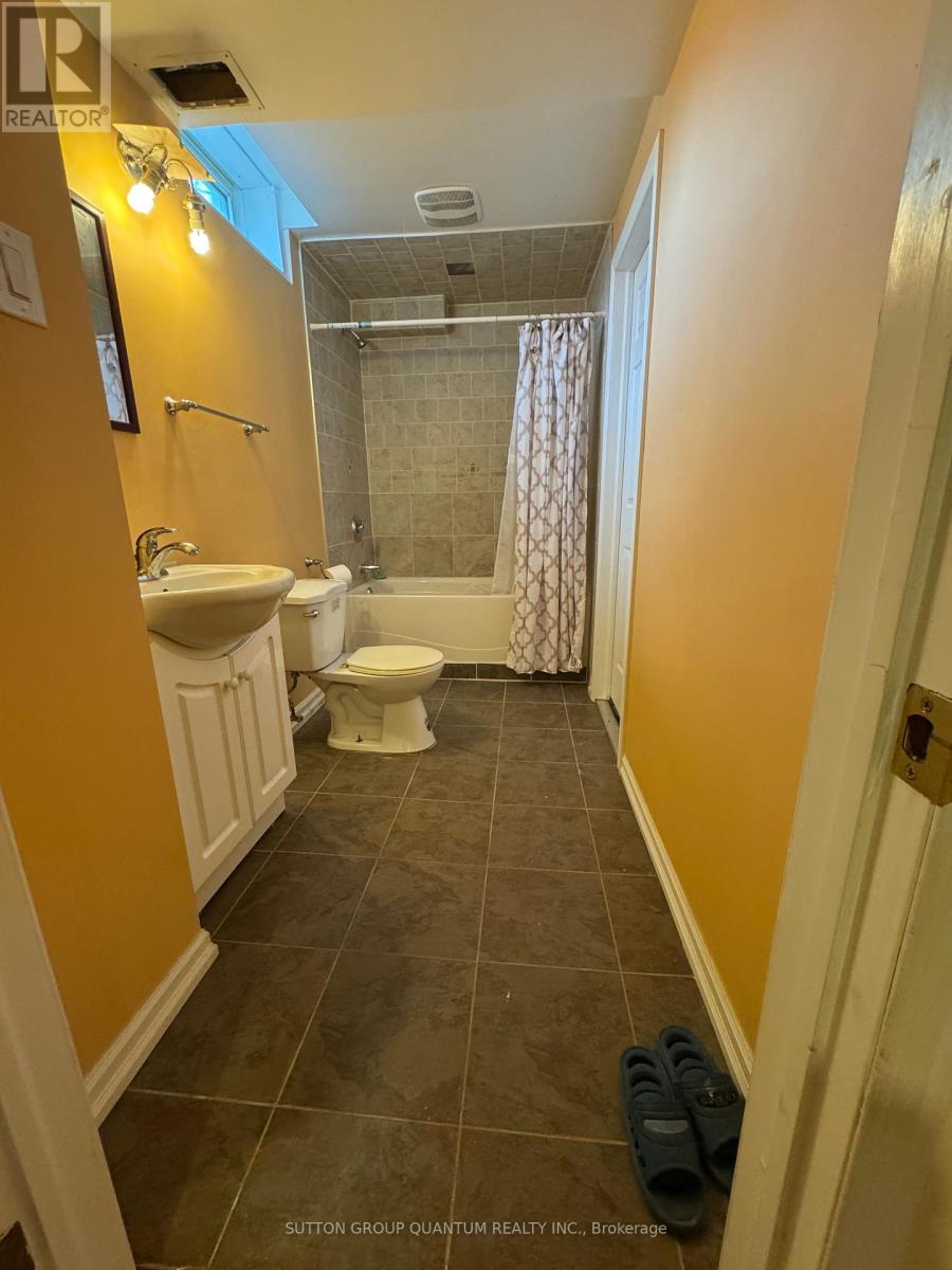 1516 Stoneybrook Trail, Oakville, Ontario  L6M 2R3 - Photo 30 - W12603496