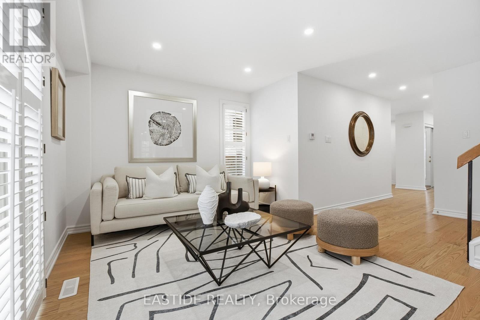 2909 Salerno Crescent, Mississauga, Ontario  L5N 1T3 - Photo 14 - W12603498