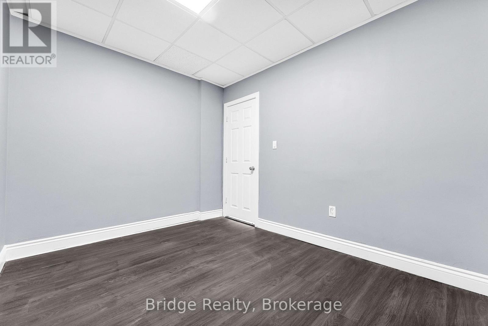 290 Dundas Street, Woodstock, Ontario  N4S 1B2 - Photo 12 - X12603528