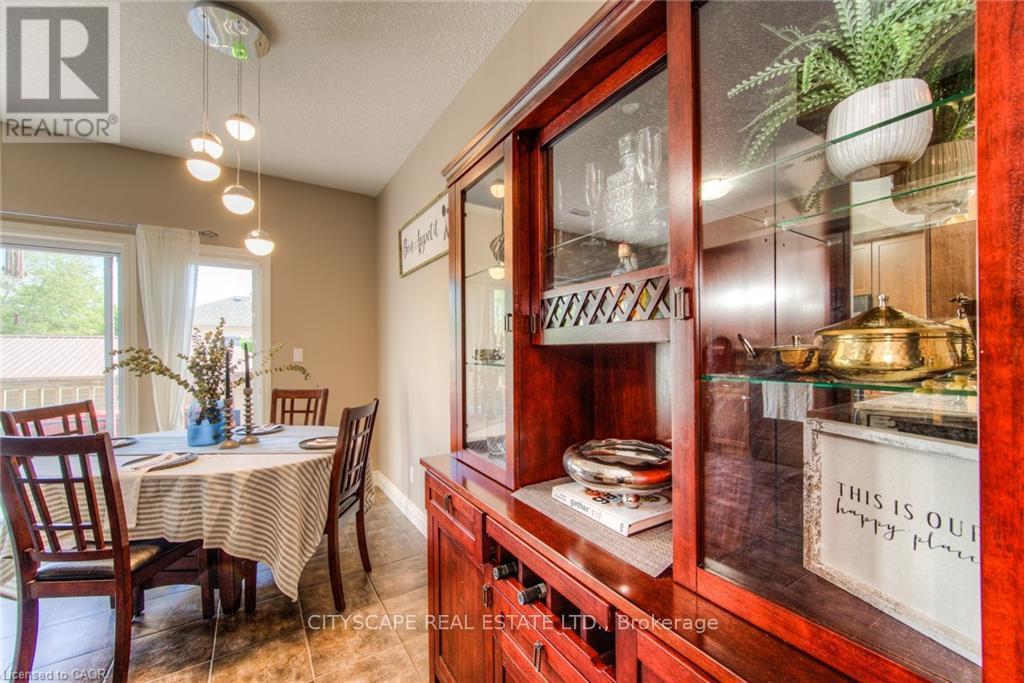 4a - 38 Howe Drive, Kitchener, Ontario  N2E 0E3 - Photo 18 - X12603468