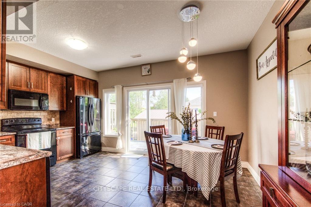 4a - 38 Howe Drive, Kitchener, Ontario  N2E 0E3 - Photo 19 - X12603468