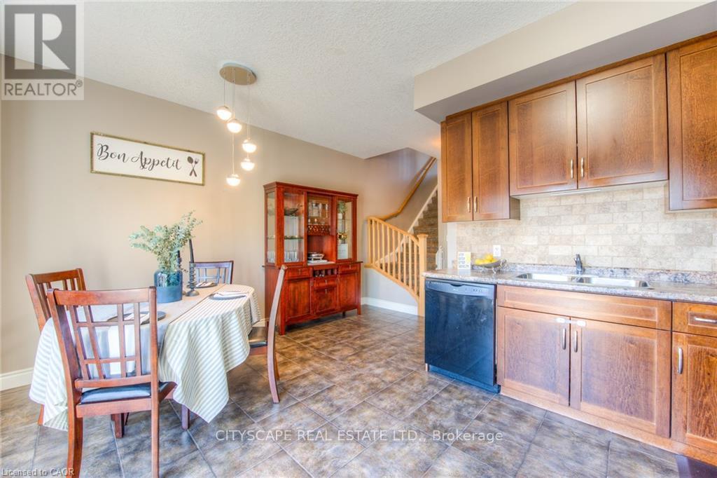 4a - 38 Howe Drive, Kitchener, Ontario  N2E 0E3 - Photo 25 - X12603468