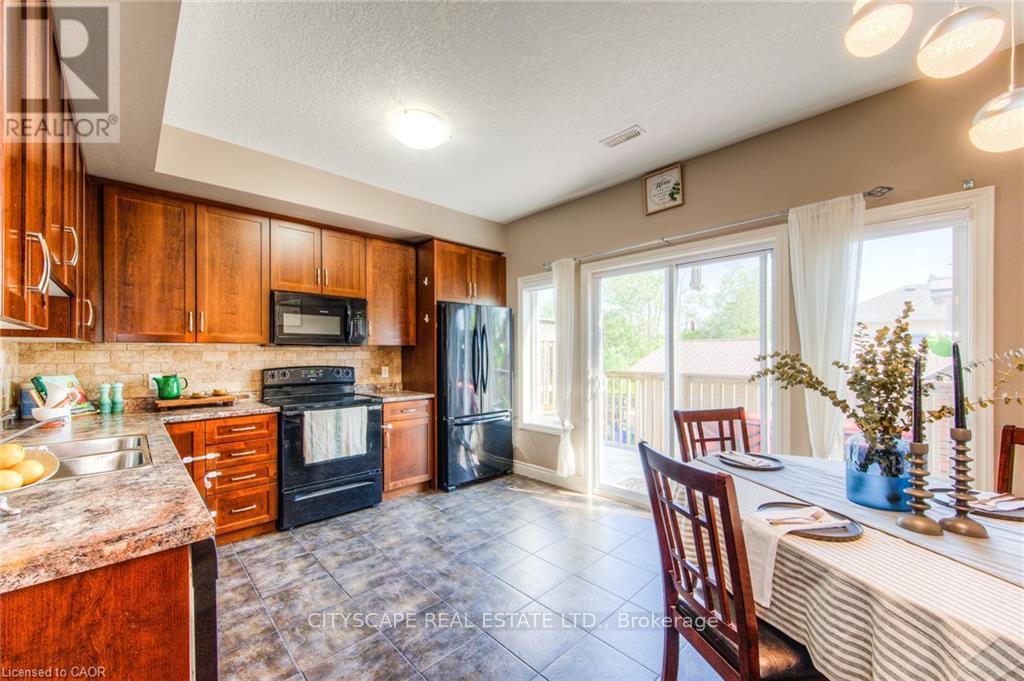 4a - 38 Howe Drive, Kitchener, Ontario  N2E 0E3 - Photo 28 - X12603468