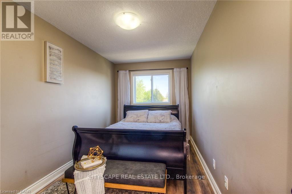 4a - 38 Howe Drive, Kitchener, Ontario  N2E 0E3 - Photo 37 - X12603468