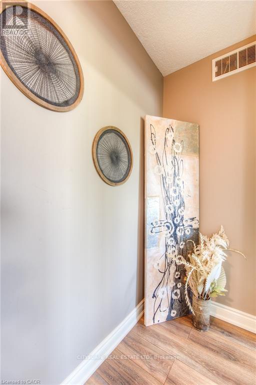 4a - 38 Howe Drive, Kitchener, Ontario  N2E 0E3 - Photo 38 - X12603468