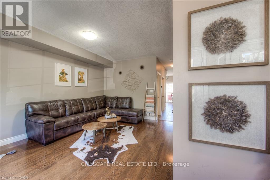 4a - 38 Howe Drive, Kitchener, Ontario  N2E 0E3 - Photo 5 - X12603468