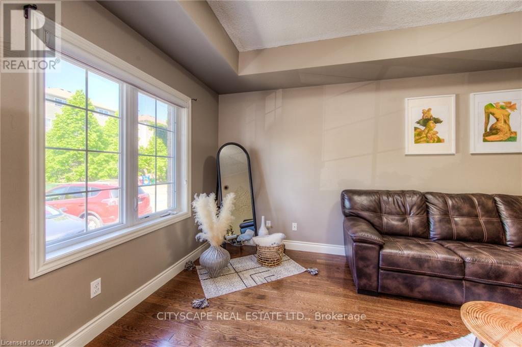 4a - 38 Howe Drive, Kitchener, Ontario  N2E 0E3 - Photo 9 - X12603468