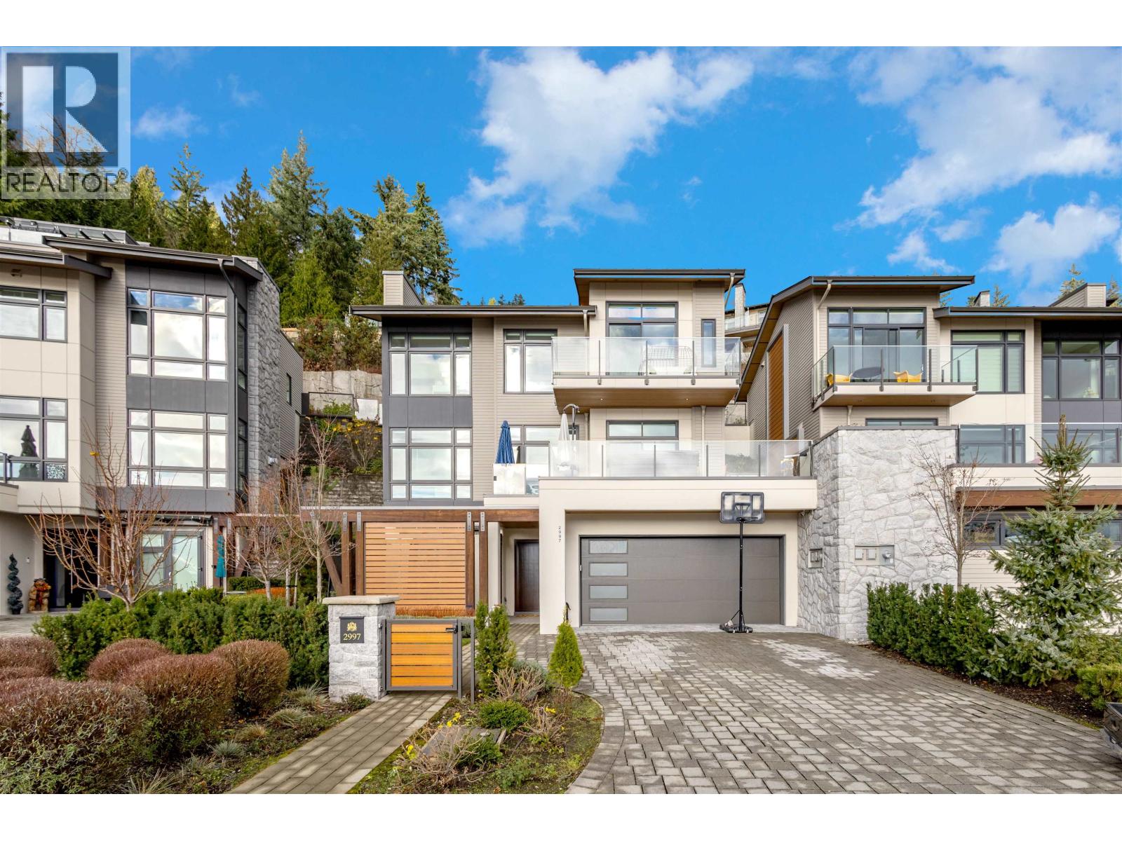 2997 BURFIELD PLACE, West Vancouver, British Columbia