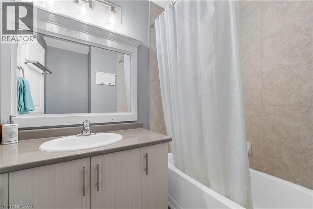 5084 Alyssa Drive Unit# 1, Beamsville, Ontario  L0R 1B2 - Photo 16 - 40792343