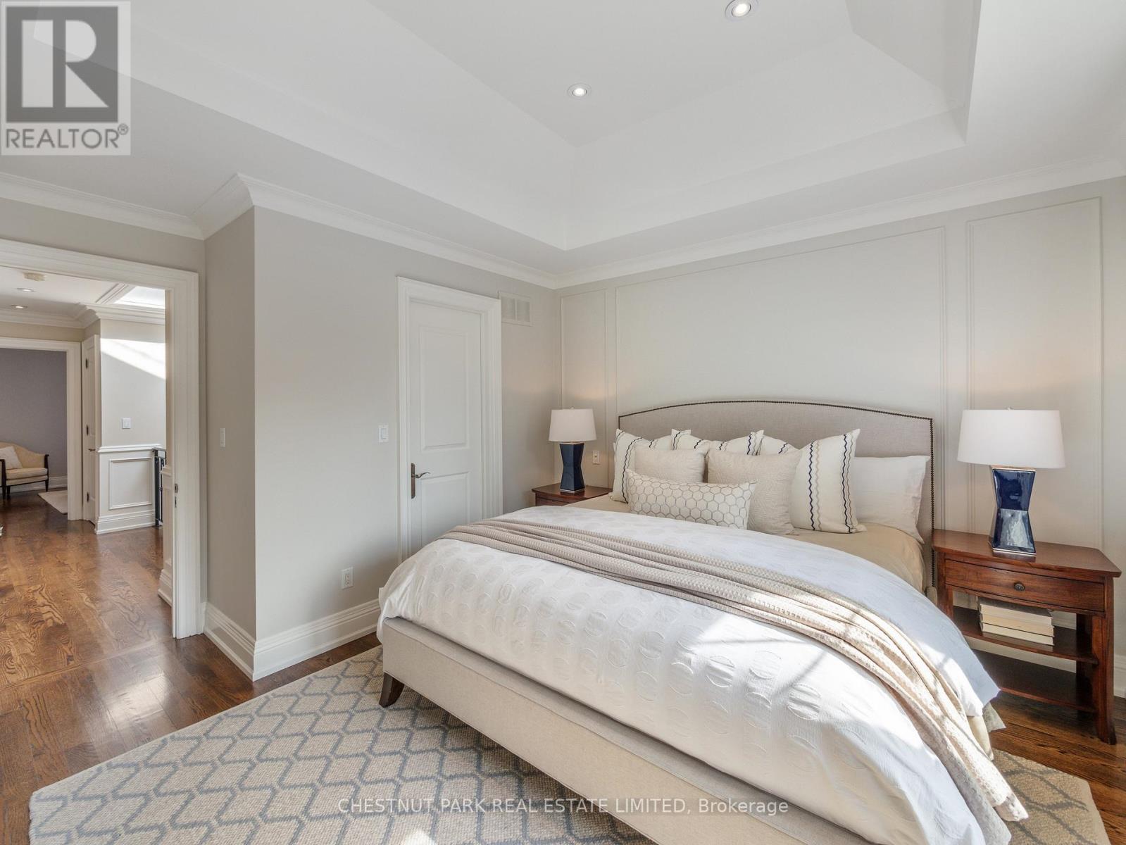 252 Sutherland Drive, Toronto, Ontario  M4G 1J3 - Photo 18 - C12603502