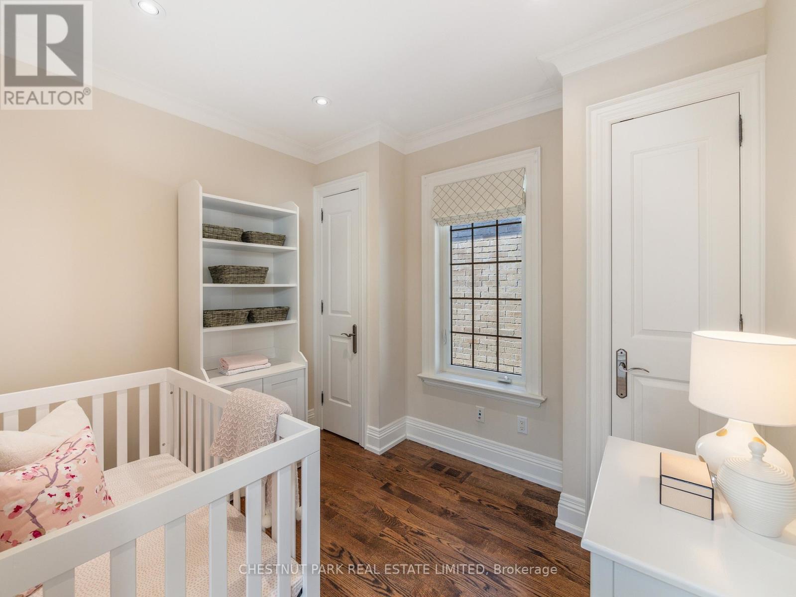 252 Sutherland Drive, Toronto, Ontario  M4G 1J3 - Photo 24 - C12603502