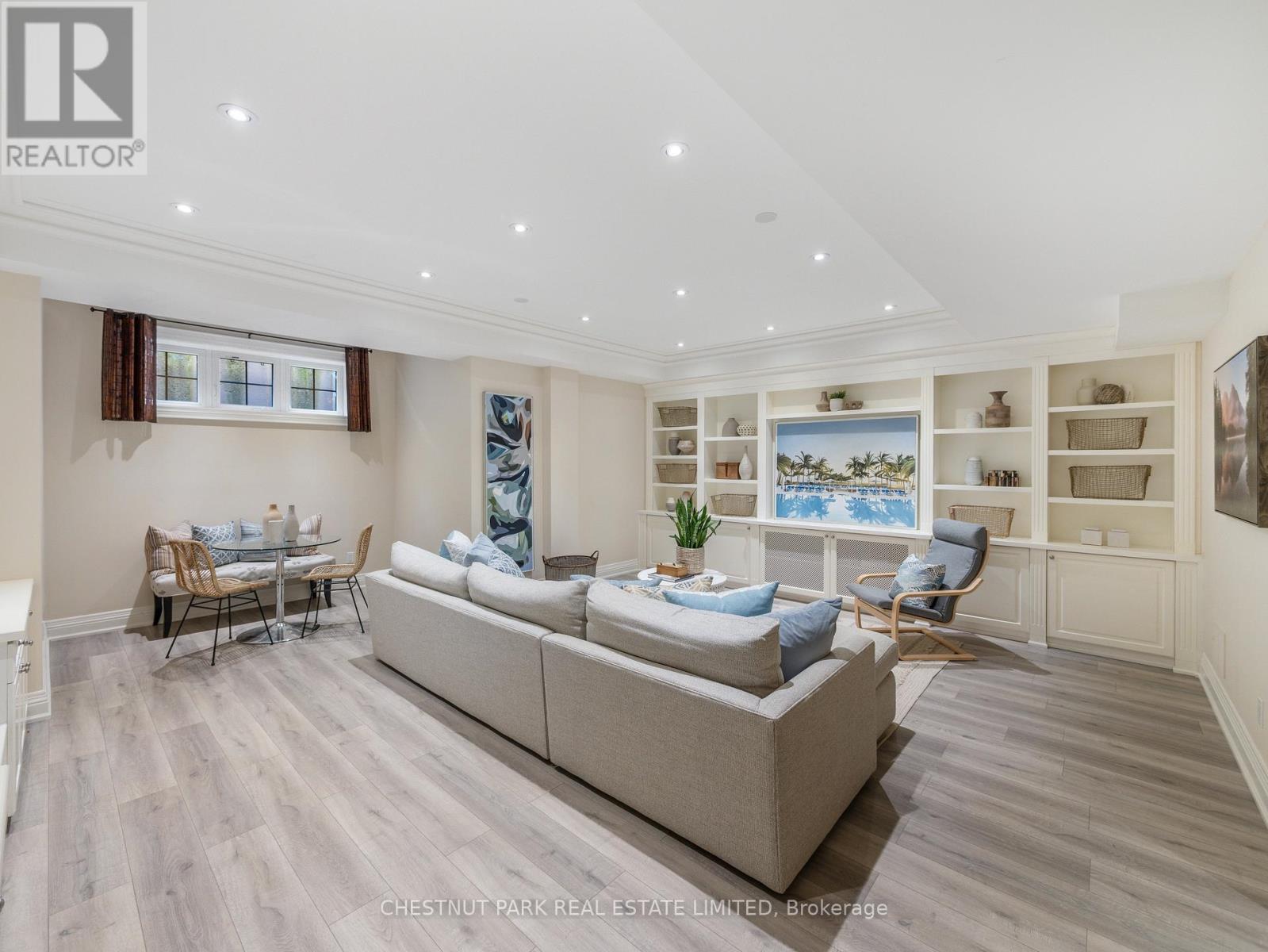 252 Sutherland Drive, Toronto, Ontario  M4G 1J3 - Photo 28 - C12603502