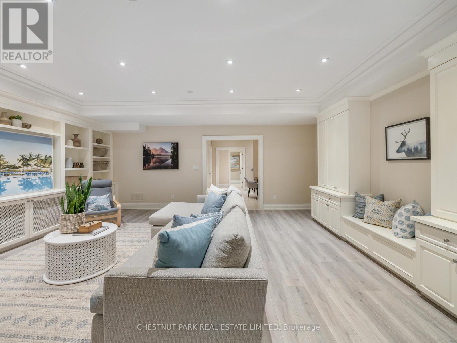 252 Sutherland Drive, Toronto, Ontario  M4G 1J3 - Photo 30 - C12603502