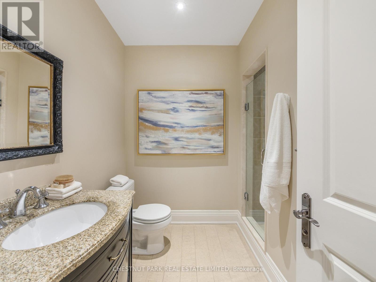 252 Sutherland Drive, Toronto, Ontario  M4G 1J3 - Photo 32 - C12603502