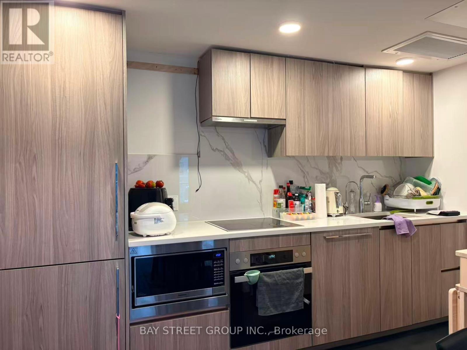 2608 - 3 Concord Cityplace Way, Toronto, Ontario  M5V 0X4 - Photo 8 - C12603504