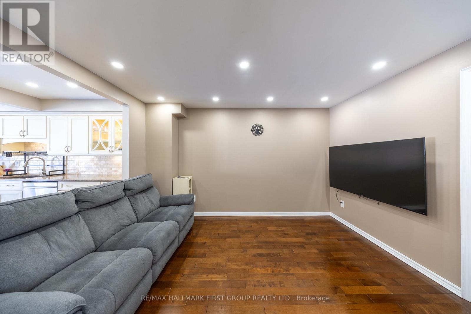 50 Goskin Court, Toronto, Ontario  M1B 1J3 - Photo 7 - E12603516