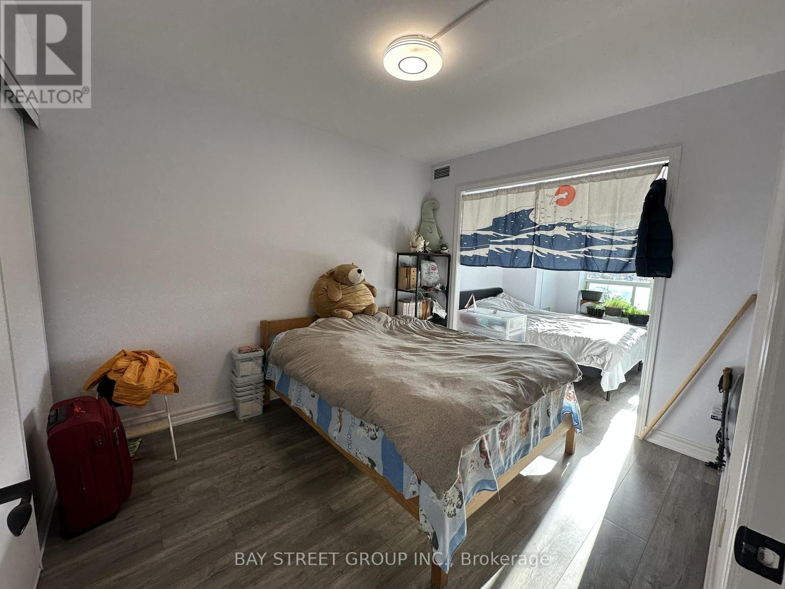 611 - 51 Baffin Court, Richmond Hill, Ontario  L4B 4P6 - Photo 10 - N12603506