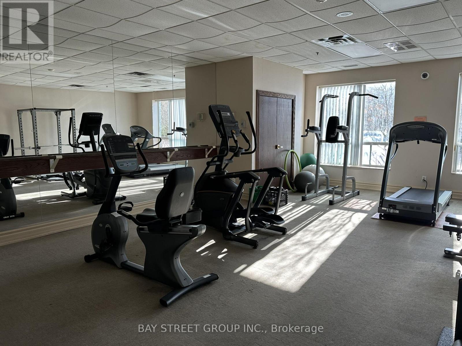 611 - 51 Baffin Court, Richmond Hill, Ontario  L4B 4P6 - Photo 16 - N12603506