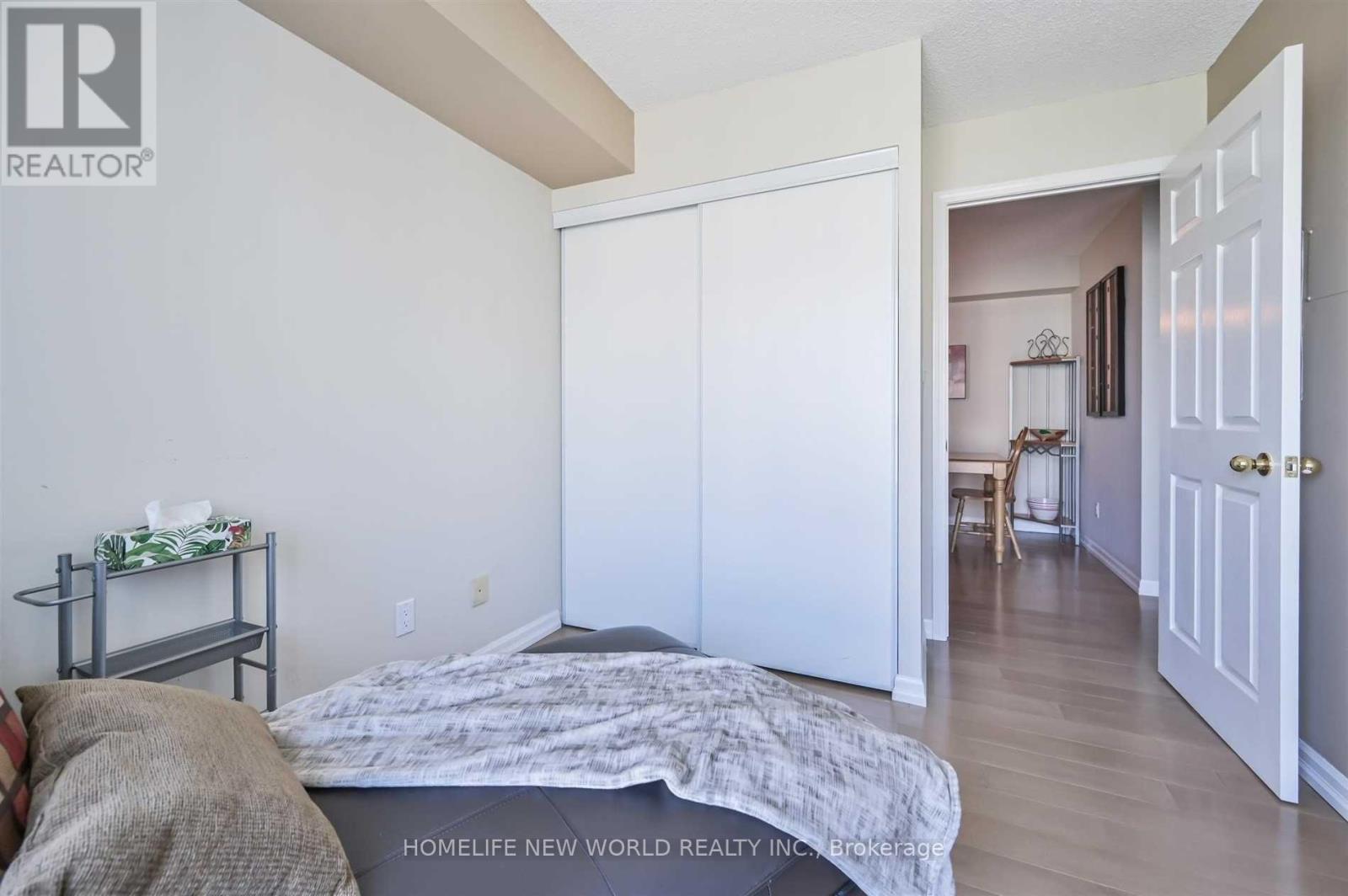 721 - 51 Baffin Court, Richmond Hill, Ontario  L4B 4P6 - Photo 15 - N12603520