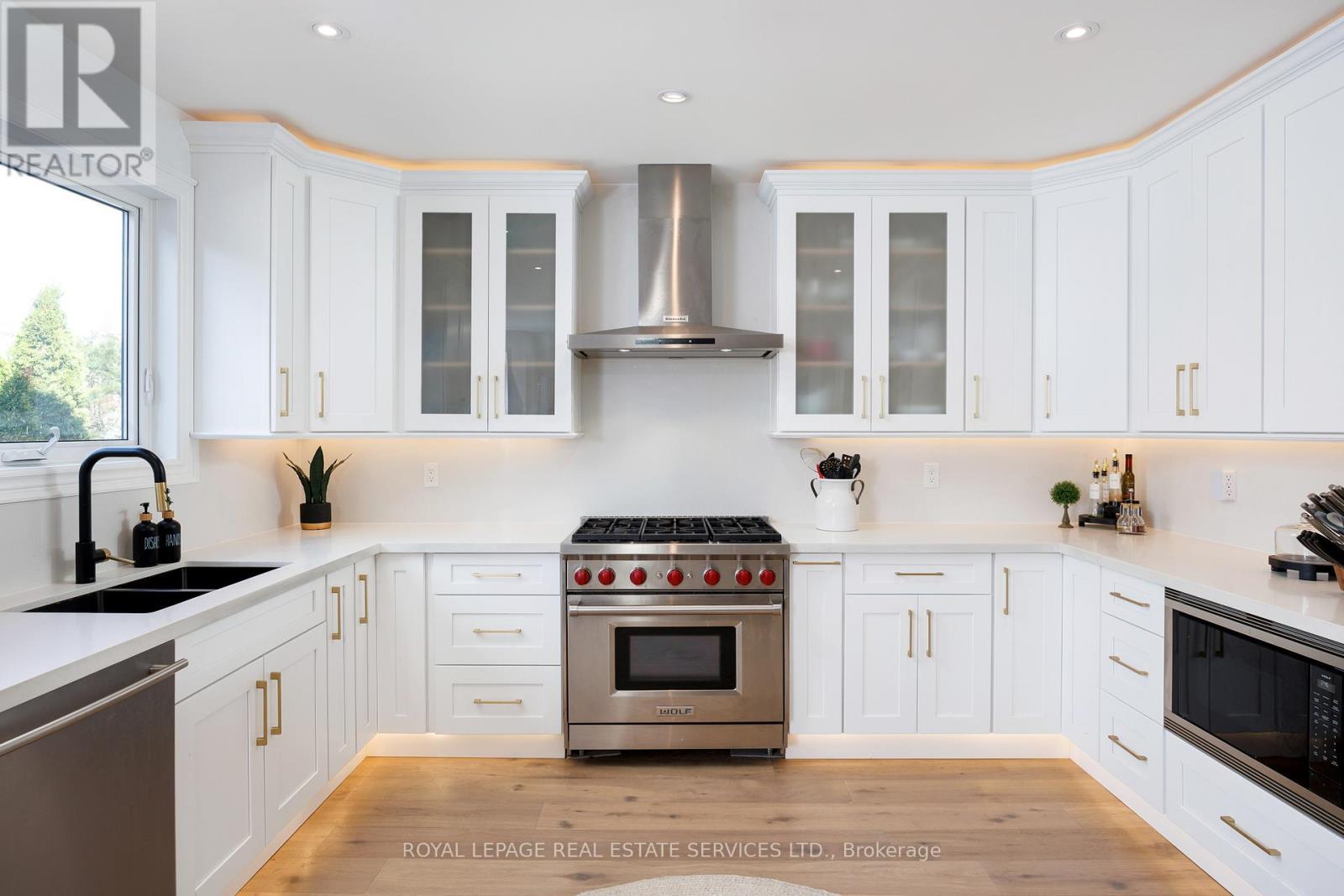 1483 The Links Drive, Oakville, Ontario  L6M 2P2 - Photo 11 - W12603514