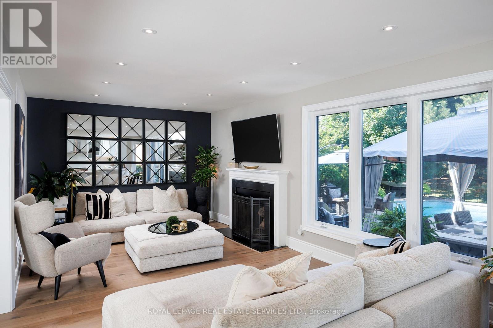 1483 The Links Drive, Oakville, Ontario  L6M 2P2 - Photo 14 - W12603514