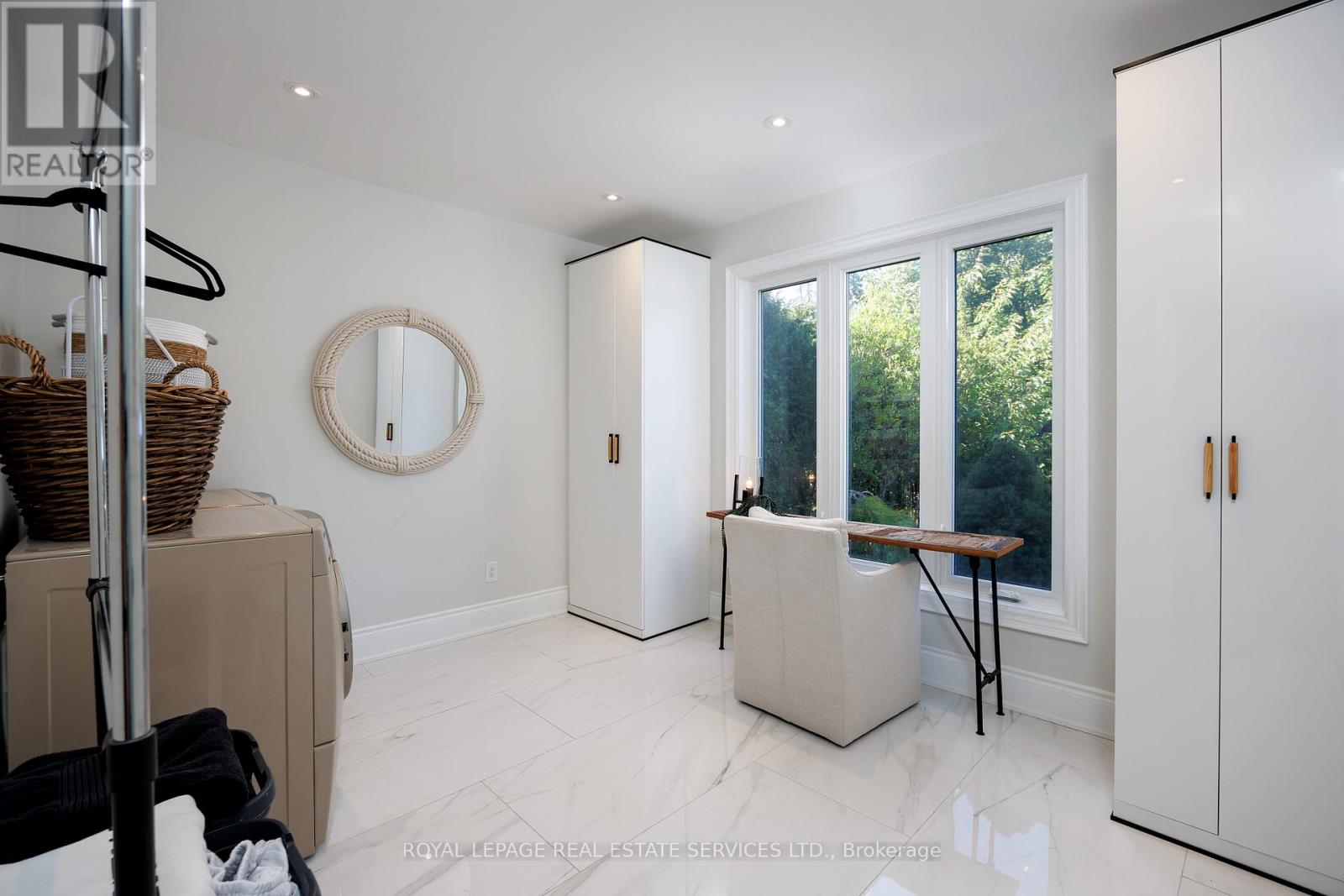 1483 The Links Drive, Oakville, Ontario  L6M 2P2 - Photo 19 - W12603514