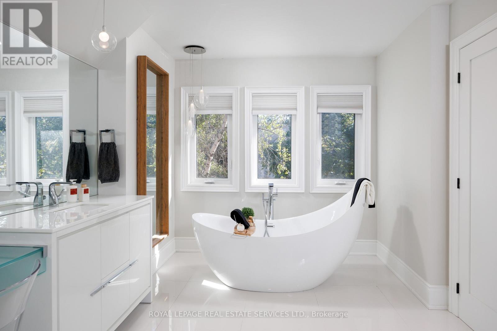 1483 The Links Drive, Oakville, Ontario  L6M 2P2 - Photo 27 - W12603514