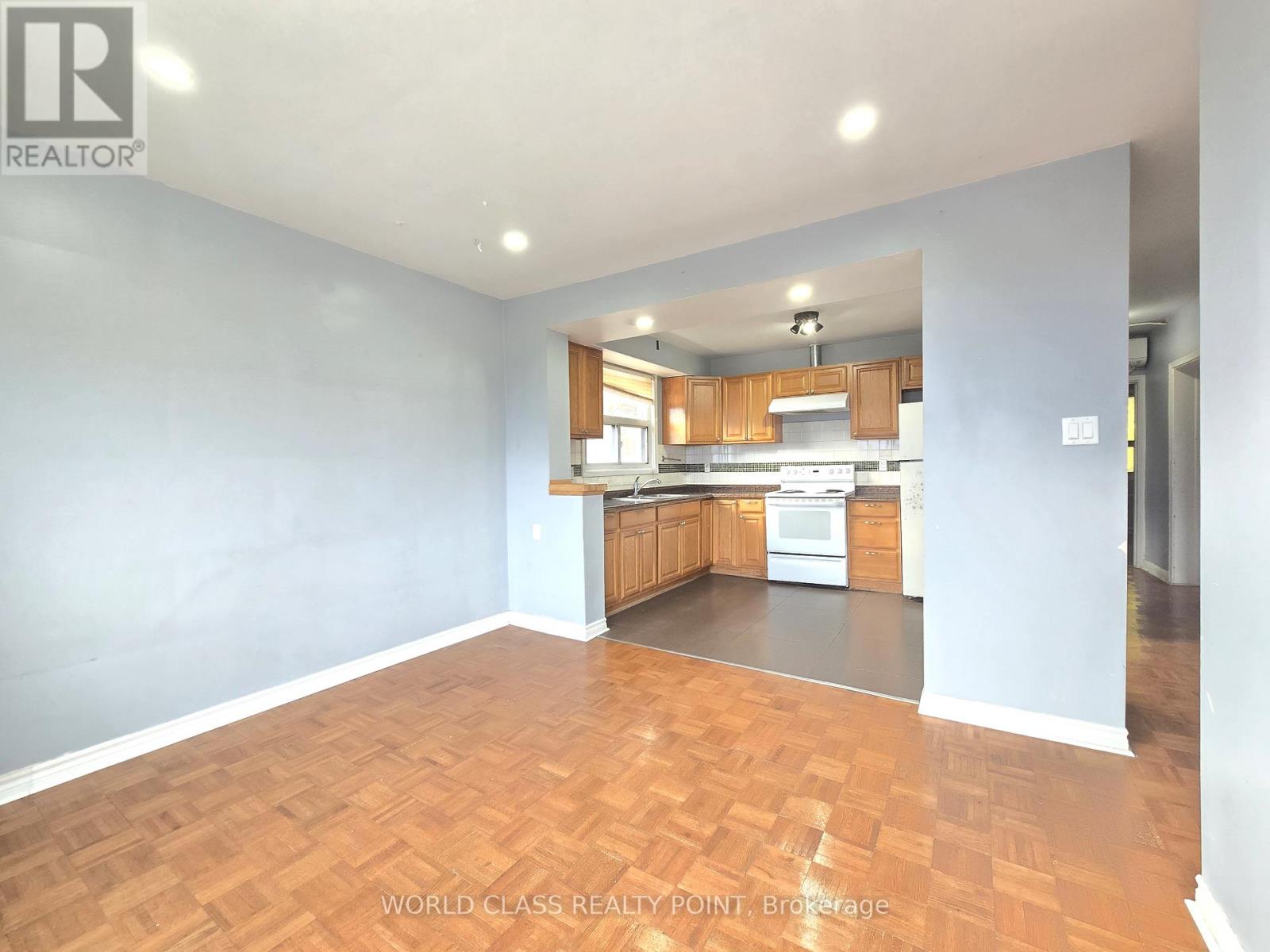 3 - 58 Cameron Avenue, Toronto, Ontario M6M 1R2 - Photo 2 - W12603524