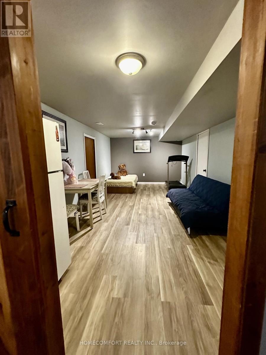 52 Meadow Park Drive, Huntsville, Ontario  P1H 1E7 - Photo 7 - X12603510