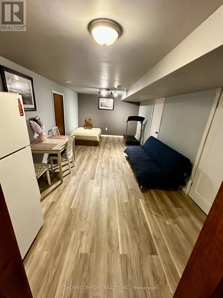 52 Meadow Park Drive, Huntsville, Ontario  P1H 1E7 - Photo 9 - X12603510