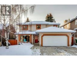 132 Straddock Crescent SW Strathcona Park