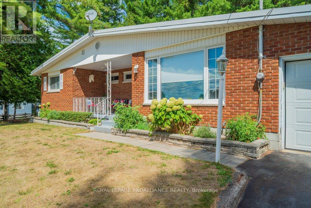 1676 Foxboro Stirling Road, Quinte West, Ontario  K0K 3E0 - Photo 32 - X12371753