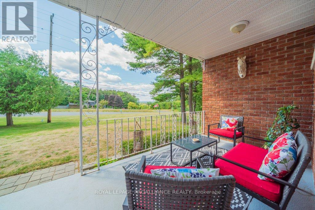 1676 Foxboro Stirling Road, Quinte West, Ontario  K0K 3E0 - Photo 34 - X12371753