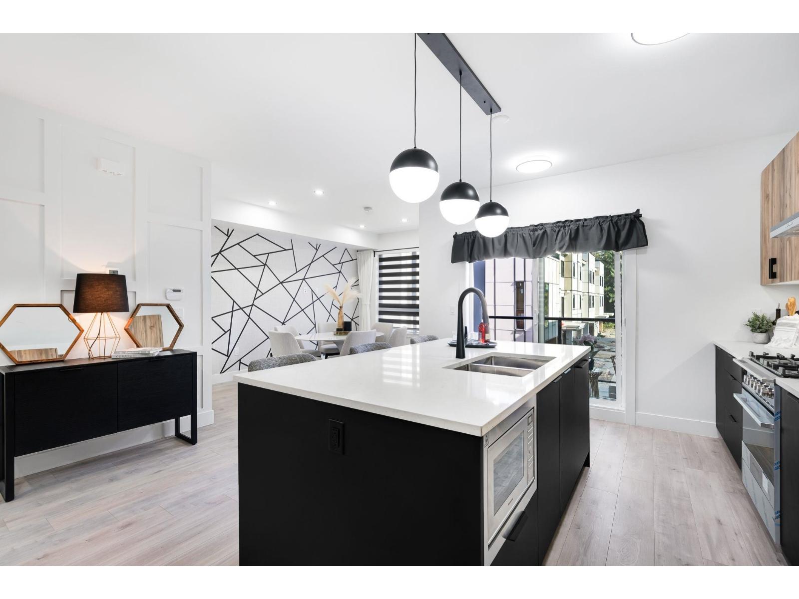 35 13895 64 Avenue, Surrey, British Columbia  V3W 3N9 - Photo 5 - R3072396