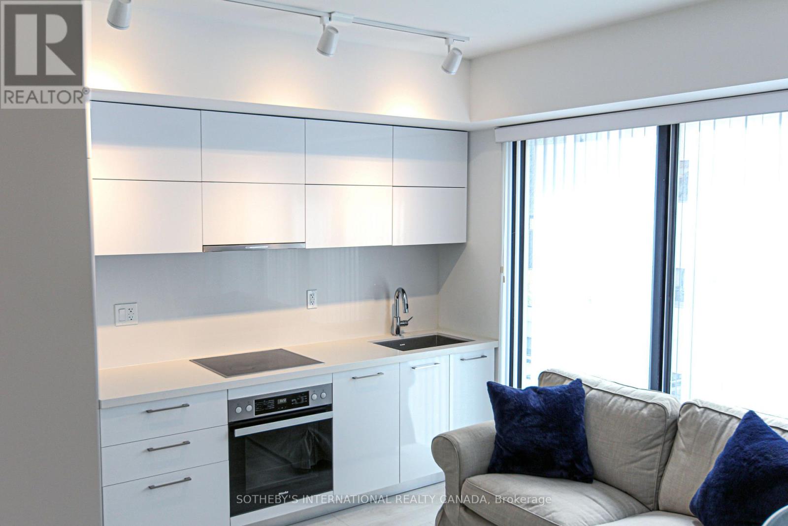 605 - 188 Cumberland Street, Toronto (Annex), Ontario  M5R 1A8 - Photo 30 - C12593474