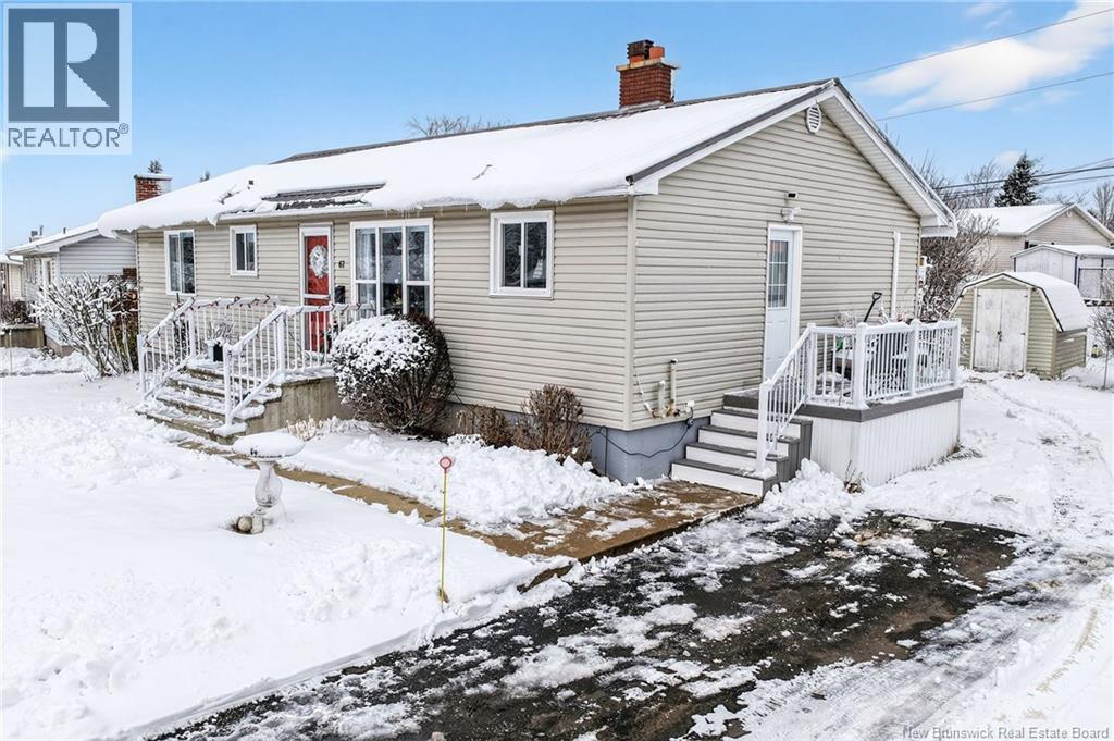 67 Willowbend Drive, Moncton, New Brunswick  E1A 2L9 - Photo 2 - NB130942