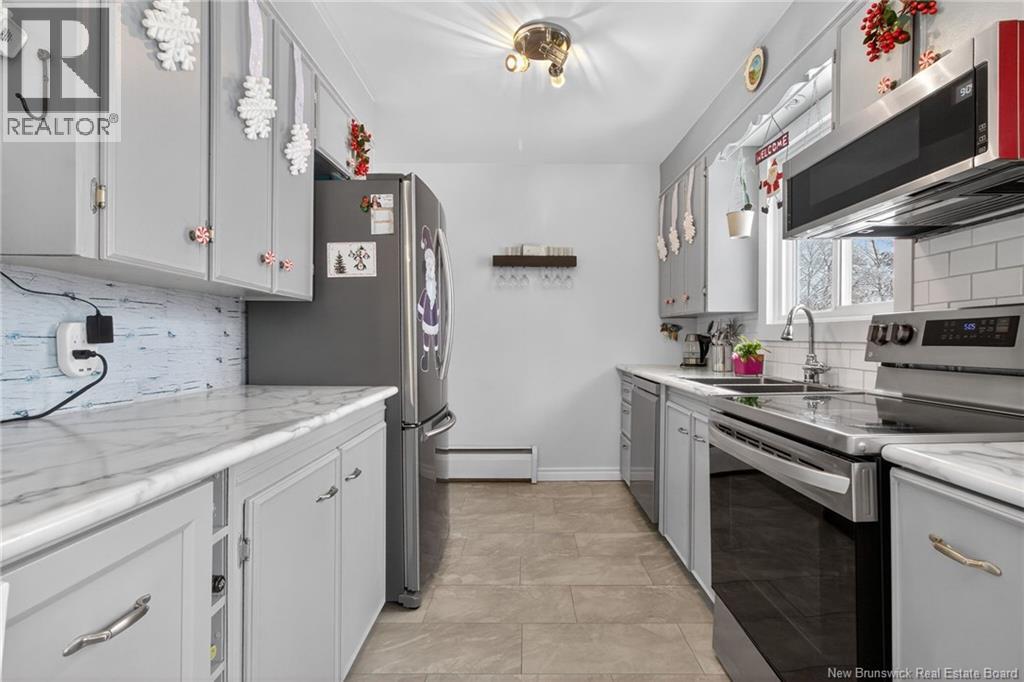 67 Willowbend Drive, Moncton, New Brunswick  E1A 2L9 - Photo 7 - NB130942