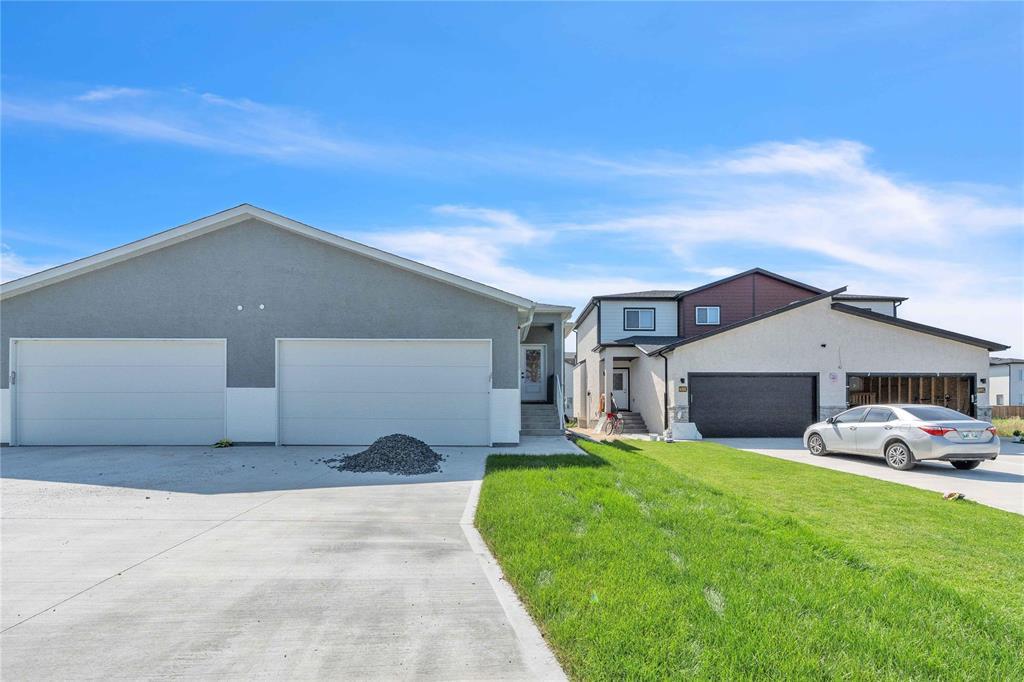 804 Mclean Avenue, Selkirk, Manitoba  R1A 4N7 - Photo 0 - 202527058