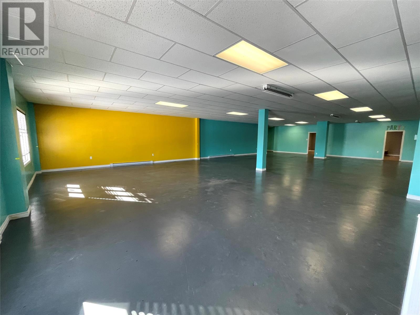 17 Bond Street, Grand Falls-Windsor, Newfoundland & Labrador  A2B 1H8 - Photo 2 - 1241310