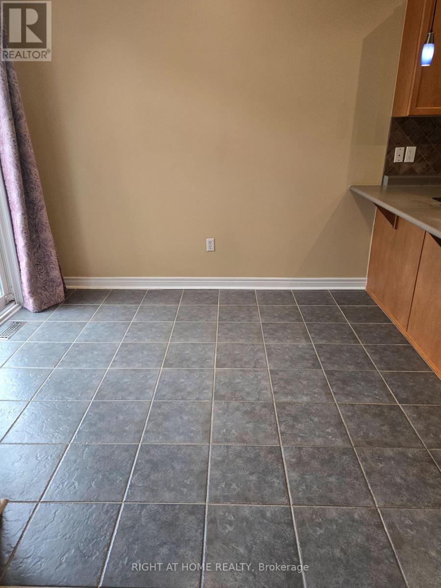 3872 Passway Road, Mississauga, Ontario  L5N 8N9 - Photo 13 - W12603600