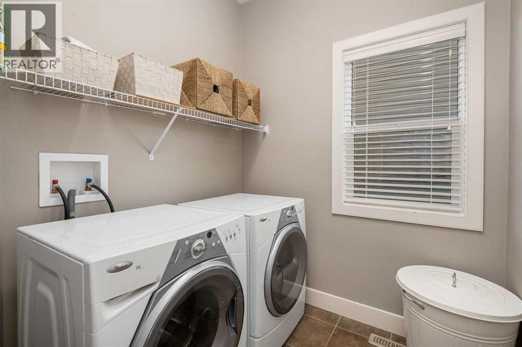 301 Westmount Court, Okotoks, Alberta  T1S 0B6 - Photo 21 - A2272275