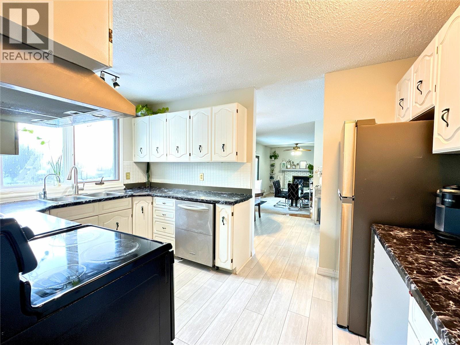 1015 Wyllie Crescent, Prince Albert, Saskatchewan  S6V 6L7 - Photo 15 - SK025240