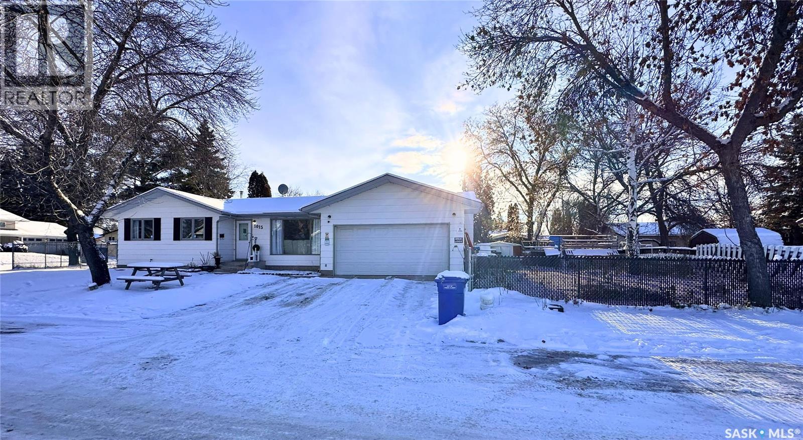 1015 Wyllie Crescent, Prince Albert, Saskatchewan  S6V 6L7 - Photo 3 - SK025240