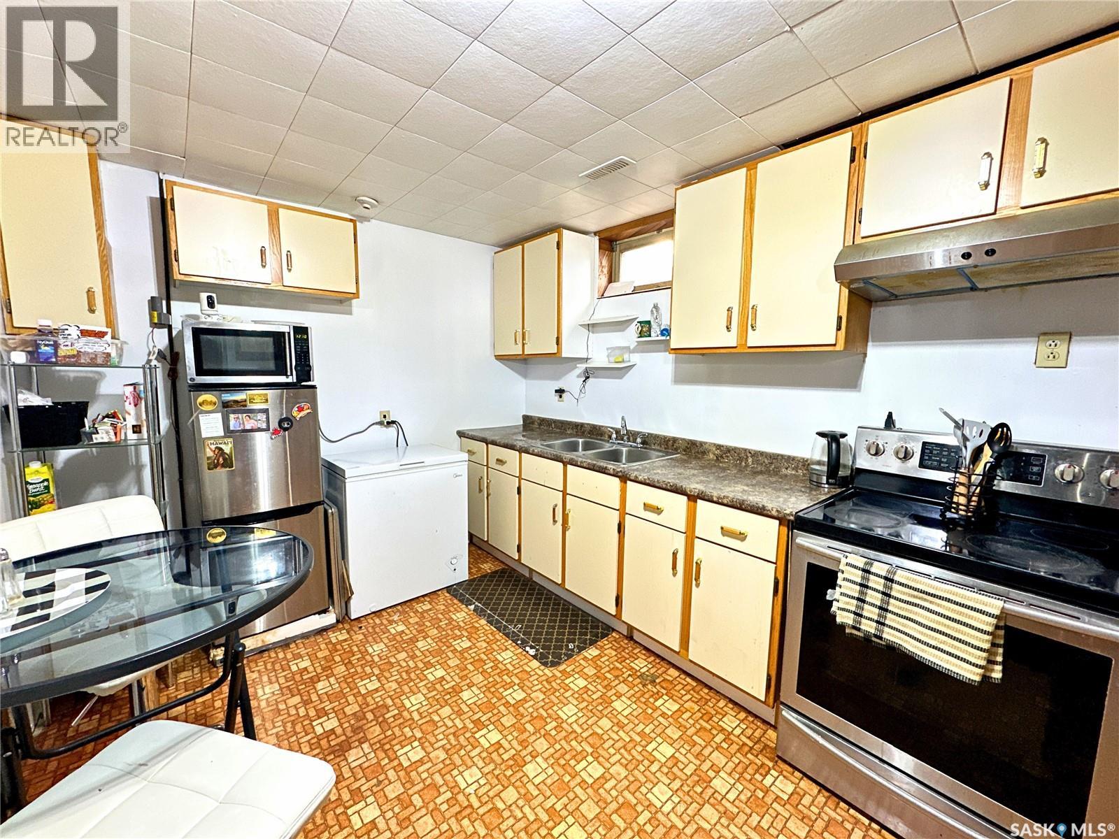 1015 Wyllie Crescent, Prince Albert, Saskatchewan  S6V 6L7 - Photo 30 - SK025240