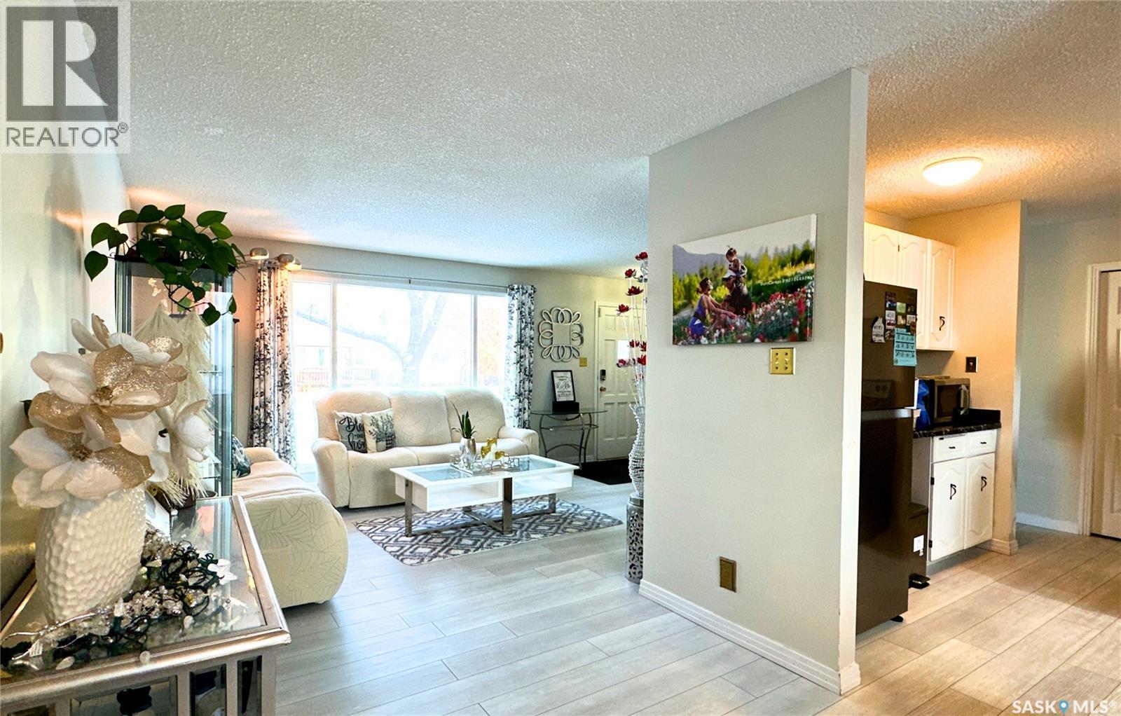 1015 Wyllie Crescent, Prince Albert, Saskatchewan  S6V 6L7 - Photo 8 - SK025240