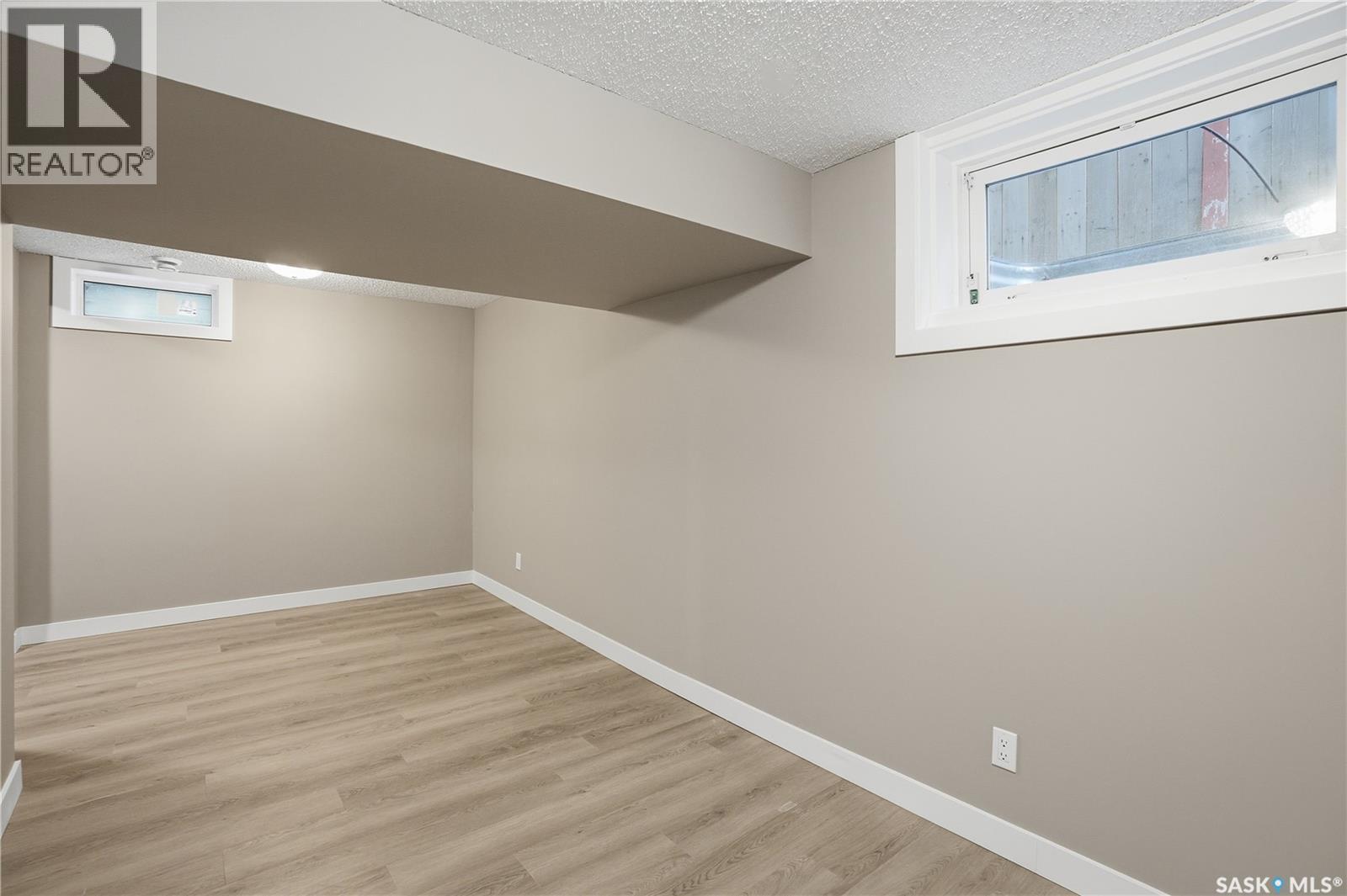 869 Macklem Drive, Saskatoon, Saskatchewan  S7L 4K1 - Photo 22 - SK025198