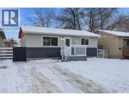 869 Macklem DRIVE Massey Place