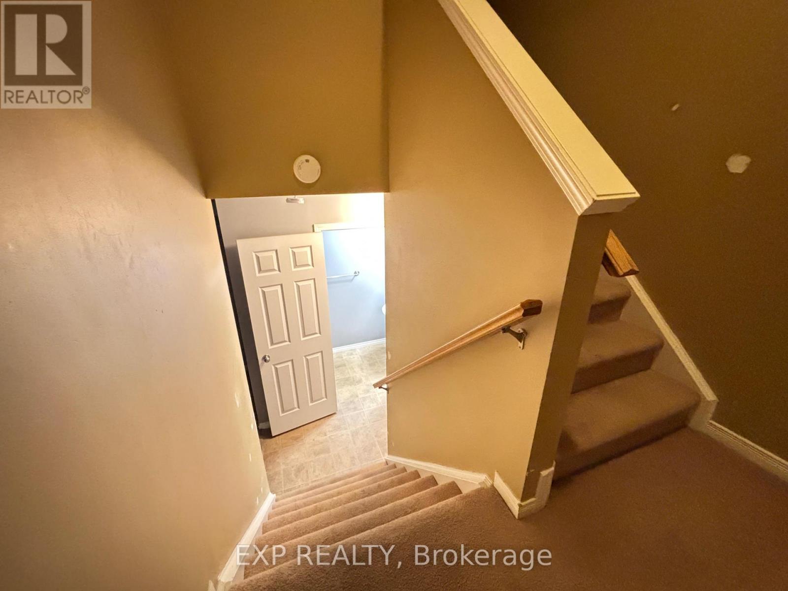 12a - 50 Howe Drive, Kitchener, Ontario  N2E 0A3 - Photo 11 - X12603544