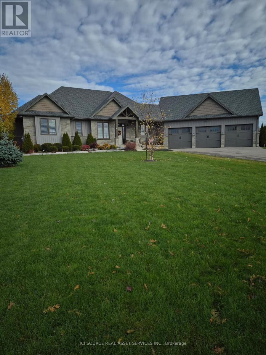 6 MACNEIL COURT, Brantford, Ontario